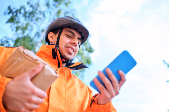 How Couriers Boost Their Businesses with a Delivery Management App